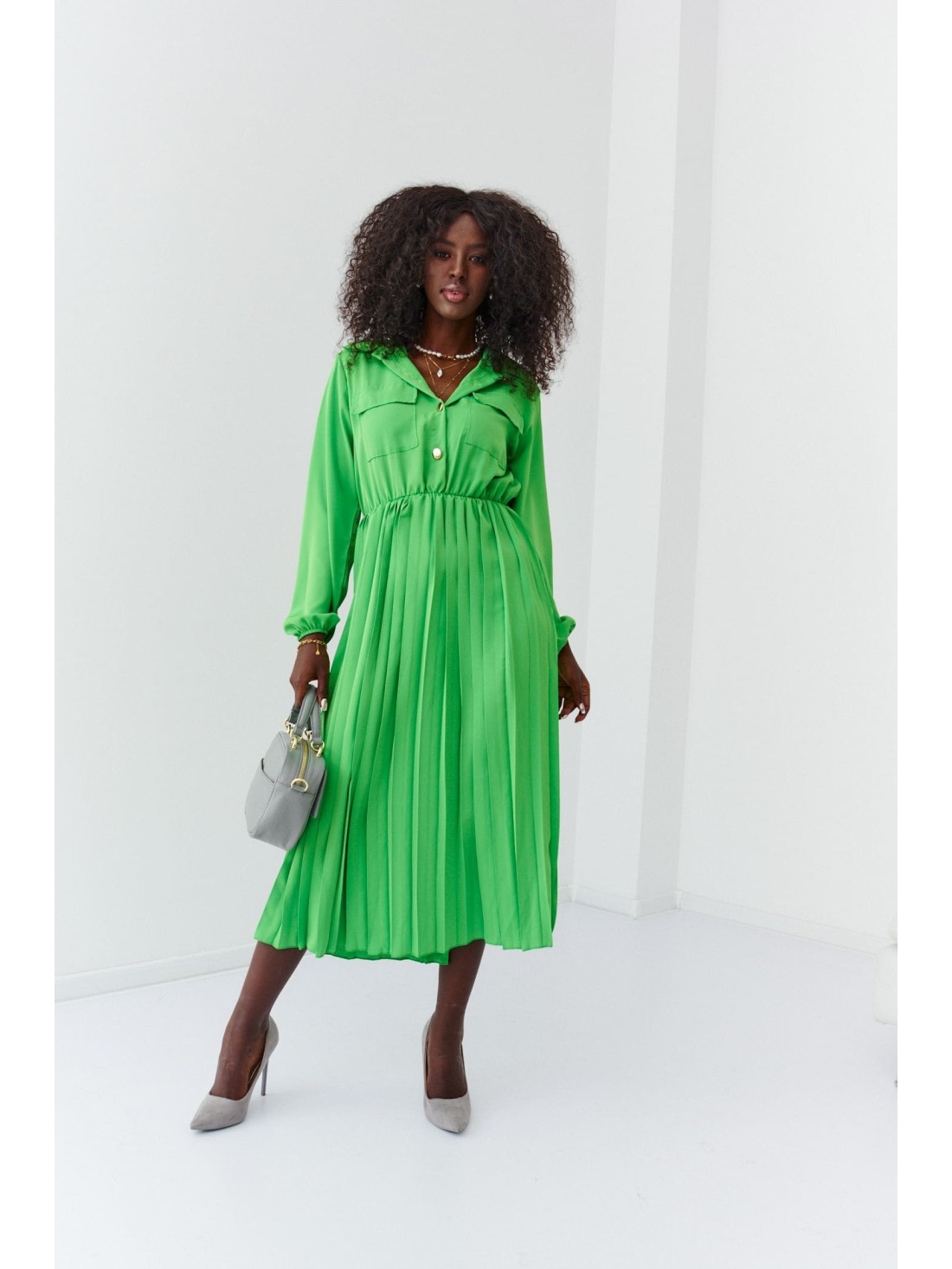 Elegant dress with a pleated bottom, green 70120 - Online store - Boutique